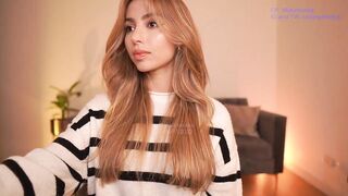 newmollybrooke - [Video] nude big pussy lips camera party