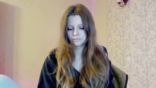 alainaestrada - [Video] hot chick fit ticket show balloons