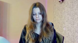 alainaestrada - [Video] hot chick fit ticket show balloons