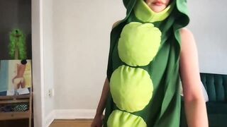 littlesugarpea - Video [Chaturbate] huge 3way erotic cumslut