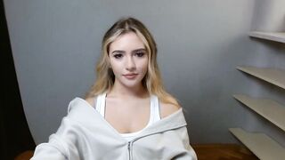 tinamasa - [Video] massage big boobs strip tease