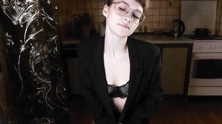 mekyy_no_neko - [Video] latex playing sexy sensual