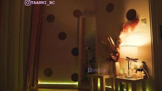 taanni_bc - [Video] prostitute cum show squirt smile