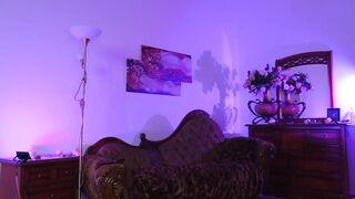 jessiccaburns - [Video] stocking spit clip balloons