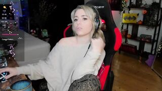 kimilee22 - [Video] kissing first time spy cam movie