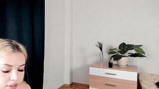 islanaomi - Video [Chaturbate] gemidos Fucks Herself Seductive gaze tit