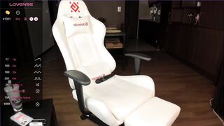 lo_vely_su - [Video] alone tall busty blonde