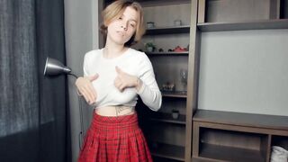 kristi_moss - [Video] legs deep throat European young