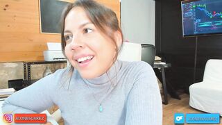 daily_stories - [Video] long hair domi hush feet