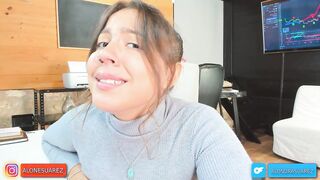 daily_stories - [Video] long hair domi hush feet