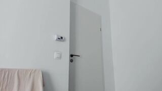 teressalovee - [Video] strip queen petite doggy