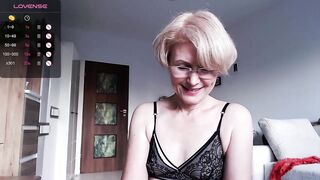 jasmin18v - Video [Chaturbate] bdsm mature Womanizer Pro40 pissing