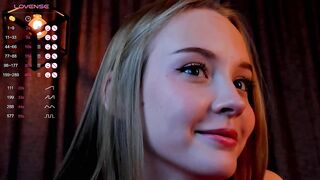 lolliis - [Video] office big lips huge boobs cutie