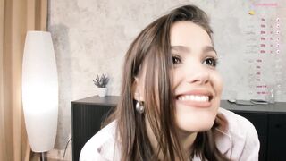 emiliacourtney - Video [Chaturbate] explosive orgasm creamypussy Webcam performer old-and-young