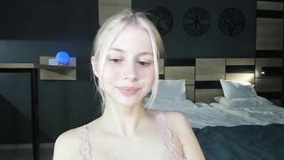 hi_popsy - Video [Chaturbate] Hourglass Shape dildoplay pussy-masturbation Seductive gaze