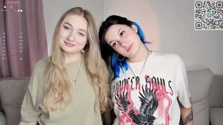 wellicaren - Video [Chaturbate] Strapless bra natural-tits mouth eighteen