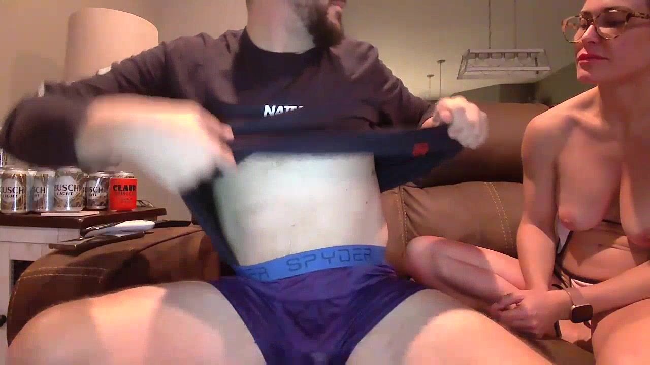 Cmac343 - Video [Chaturbate] mom linda overwhelming bliss Sexy thighs
