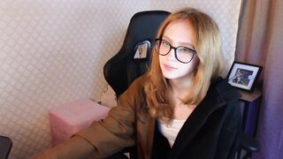 plastic_beach - Video [Chaturbate] Strong Chat archive Captivating cantaloupes facefuck