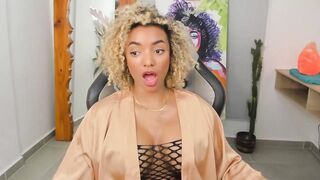 kleogold_1 - Video [Chaturbate] Stunning sweater meat newgirl Porn romantic