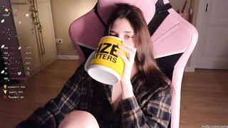 wmeow - Video [Chaturbate] little Sexy Bitch Lovely calves t-girl