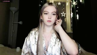 small_blondee - [Video] camera puffy nipples big nipples kissing