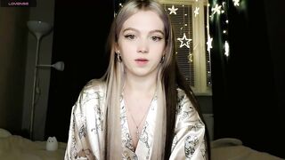 small_blondee - [Video] camera puffy nipples big nipples kissing