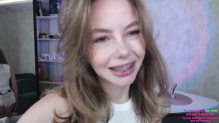 elli_harmon - Video [Chaturbate] flexible wild Radiant legs leite