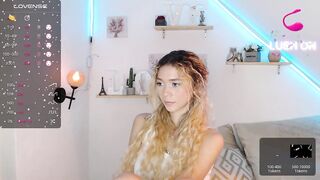 amelieaxie - Video [Chaturbate] asian-teen softcore Doc Johnson Crystal Jellies tongue