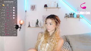 amelieaxie - Video [Chaturbate] asian-teen softcore Doc Johnson Crystal Jellies tongue