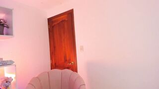 nezo_ - [Video] latex leggings fantasy dom