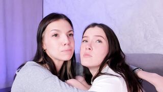 lillycaitlin - [Video] dominant shaved legs feet