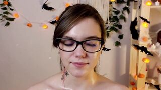 teresabriggs - [Video] femdom huge dildo sister doggie style