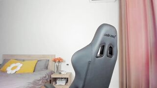 amilia4u - Video [Chaturbate] vape retro virginity tesao