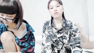 little_yena - Video [Chaturbate] Striking thighs phonesex lesbian jock