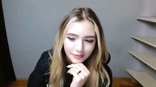 tinamasa - Video [Chaturbate] Sculpted legs hungarian speculum nails