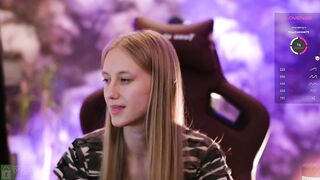 angeellina - [Video] horny blonde pink goddess