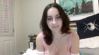 gonnanuut - [Video] tattoo nest cam love