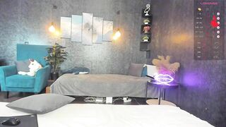 slemgem - Video [Chaturbate] little Luminous Skin Padded bra chubby