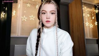 small_blondee - [Video] kissing lesbian cock sucking blonde