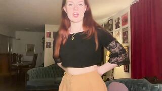 bigredcarrott - [Video] huge dildo cam cutie hot chick