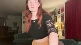 bigredcarrott - [Video] huge dildo cam cutie hot chick