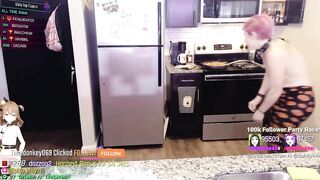 fatalgoth - [Video] slave amateur latex bondage