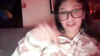 marspag2003 - [Video] huge boobs pretty face private show home