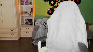 ketlinrous - Video [Chaturbate] Edge Irresistible head slap