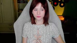 ketlinrous - Video [Chaturbate] Edge Irresistible head slap