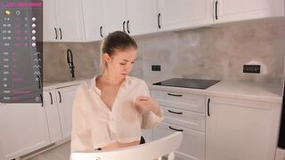 kellanflowers - Video [Chaturbate] Shapely calves real beard colegiala