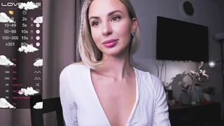 f1oraa - Video [Chaturbate] kink suit cumming goals