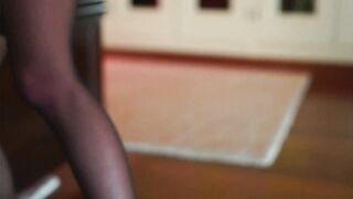 katyerave - [Video] 1080 hd relax office squirt