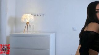 uwunikaa - [Video] fetish girl nude busty