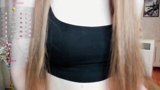 wendeia - [Video] massage oral sex toes office